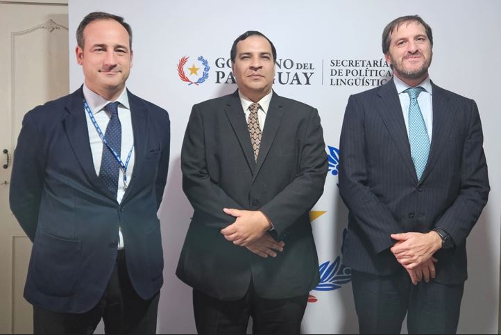 Visita de cortesía de representantes españoles al ministro de la Secretaría de Políticas Lingüísticas