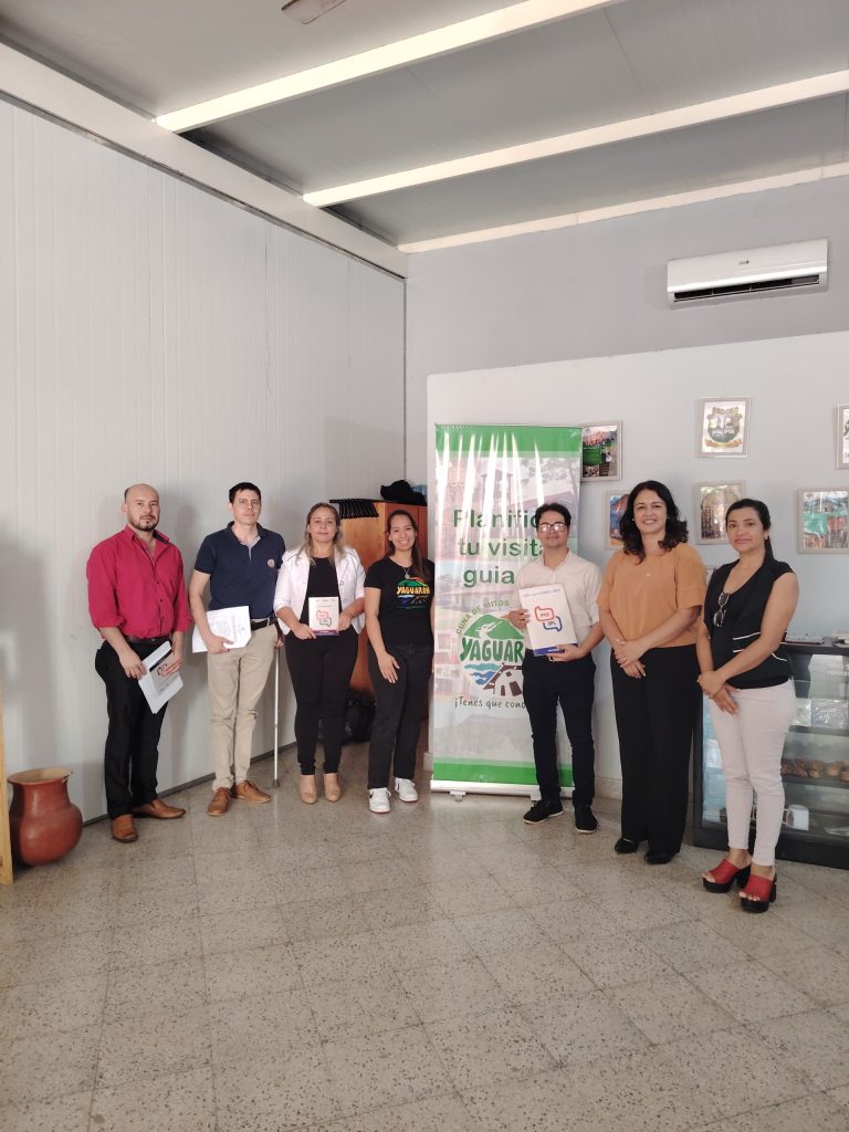 Mesa de trabajo con la municipalidad de Yaguarón