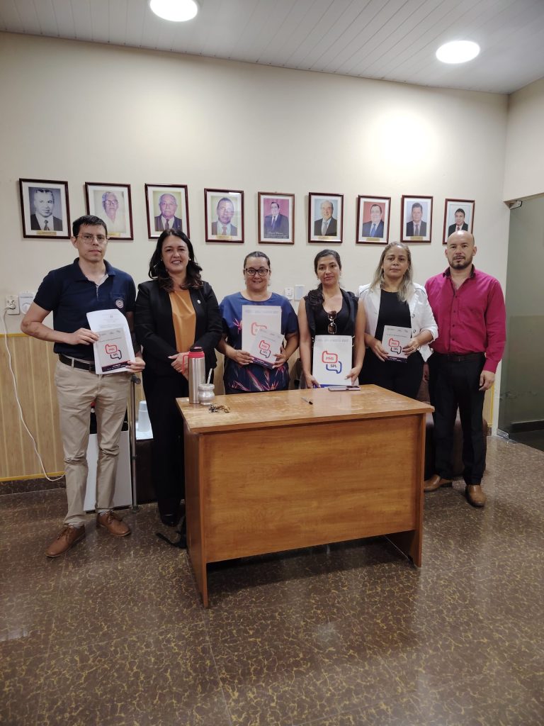Mesa de trabajo con la municipalidad de Carapeguá