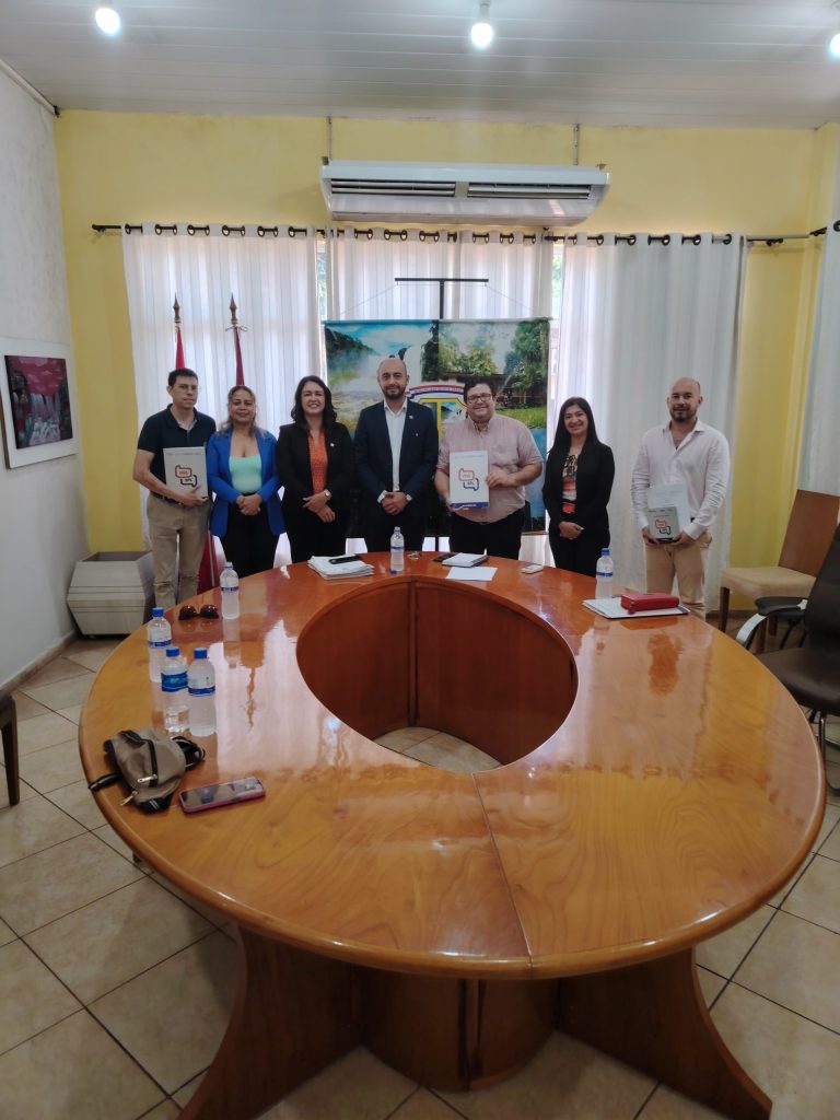 Asesoramiento técnico lingüístico en la Municipalidad de Presidente Franco