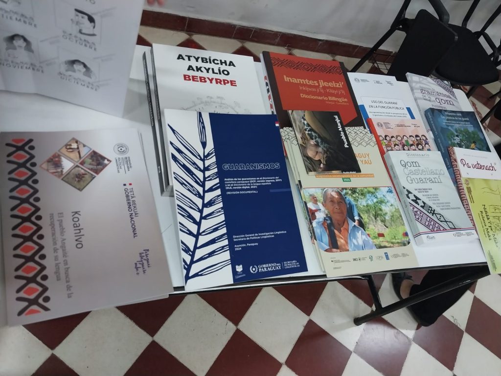 SPL ha ANDE omombarete Lengua de Señas Paraguaya ome’ẽvo kuatia ojupe temimoĩmbyháicha