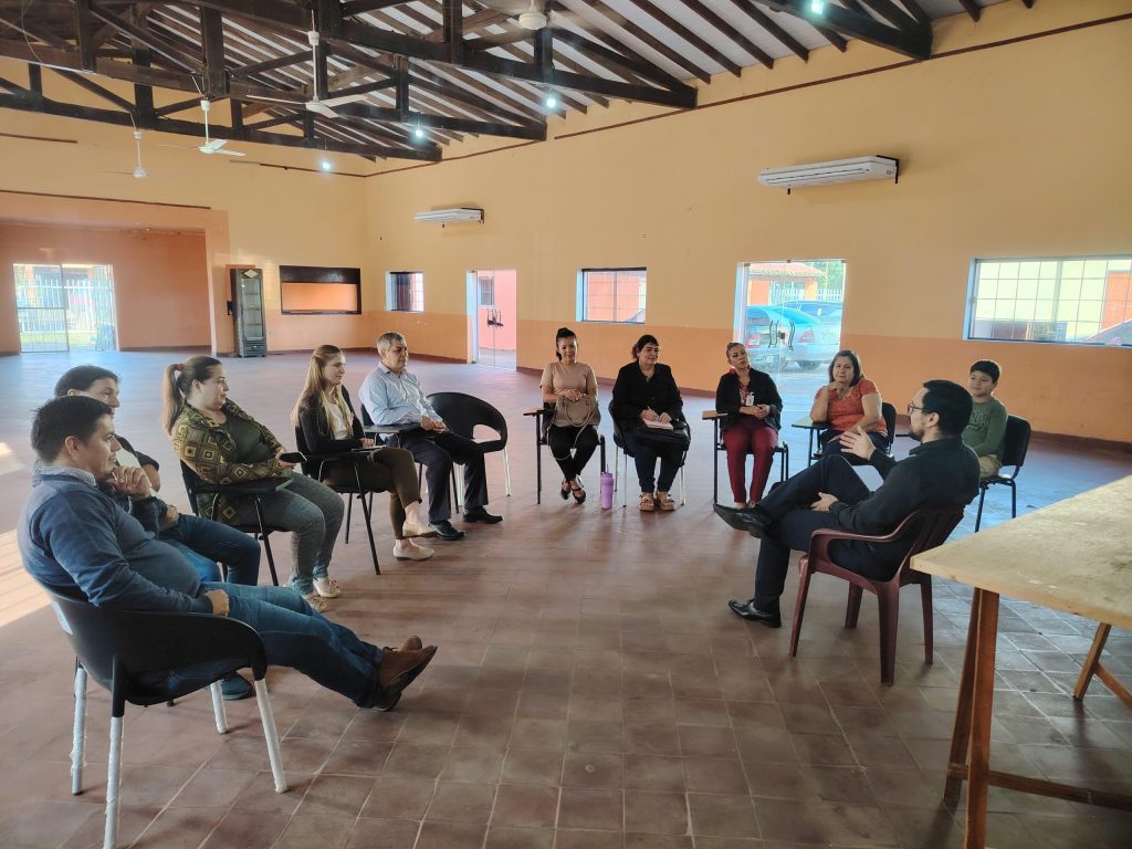 Colonia Independencia tavao omombarete tetãyguára ñeñangareko ñemboyke’ỹme Lengua de Señas ñembo’e rupive
